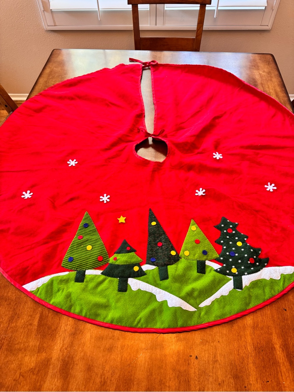 46” Christmas Tree Skirt Red Green Felt Trees Vintage Style Retro Holiday Decor